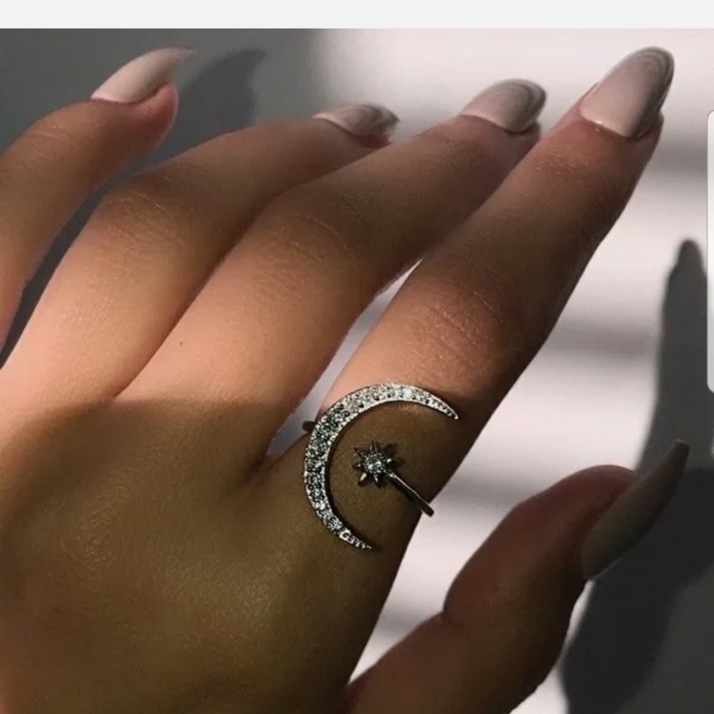 New gold/silver moon star adjustable diamonds ring - Picture 5 of 6